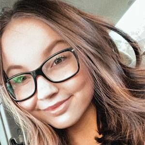 Meet your Posher, Monique